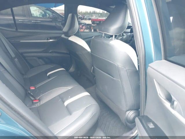 2025 TOYOTA CAMRY SE 8