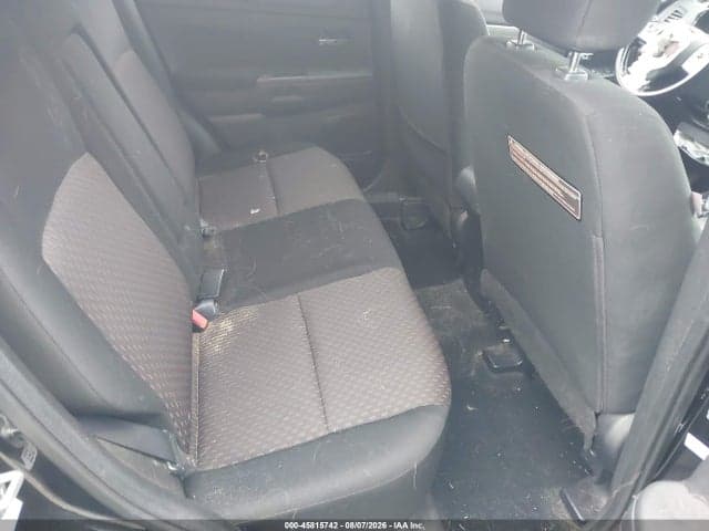 2017 MITSUBISHI OUTLANDER SPORT 2.0 ES/2.0 LE 8