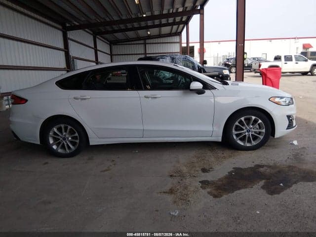 2020 FORD FUSION SE 13