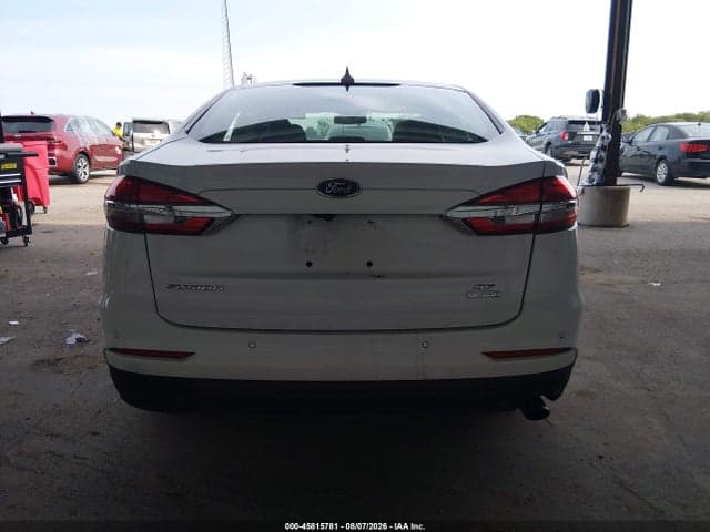 2020 FORD FUSION SE 16