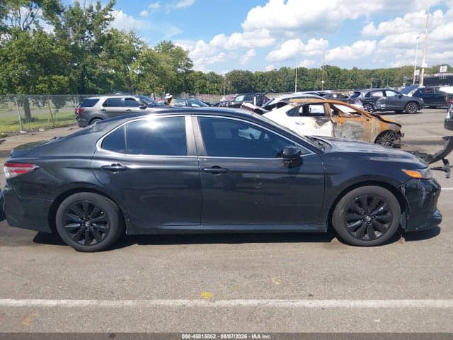 2018 TOYOTA CAMRY LE 13