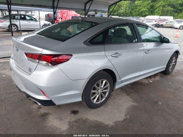 2018 HYUNDAI SONATA SE 4
