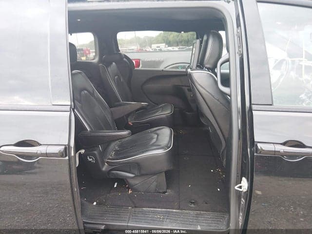 2018 CHRYSLER PACIFICA LIMITED 8