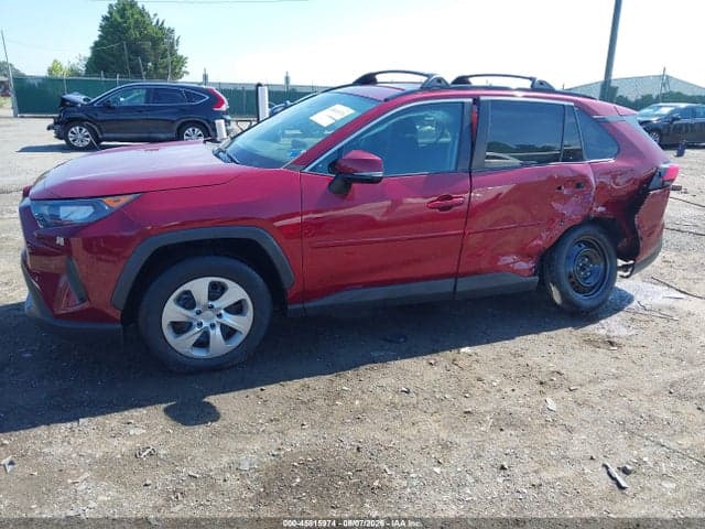 2021 TOYOTA RAV4 LE 2