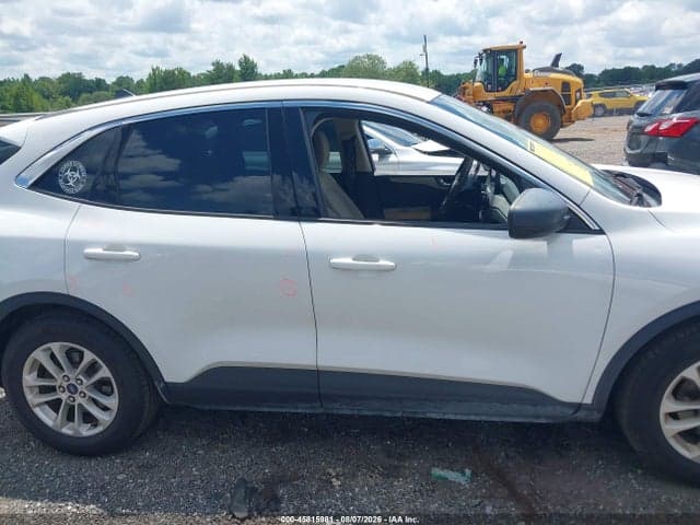 2020 FORD ESCAPE SE 13