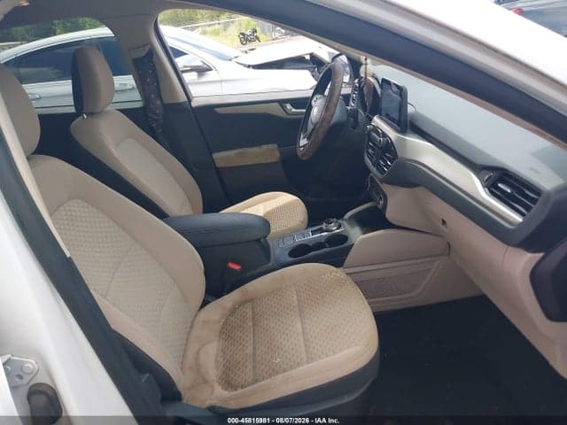 2020 FORD ESCAPE SE 5