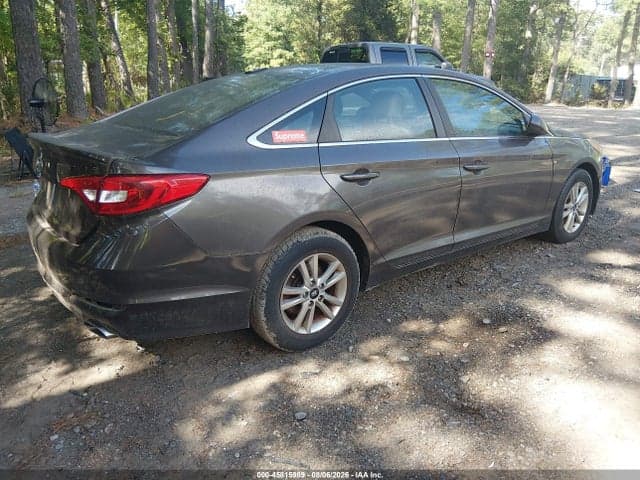 2017 HYUNDAI SONATA SE 4