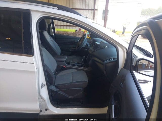 2017 FORD ESCAPE SE 5