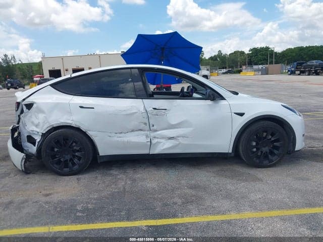 2020 TESLA MODEL Y LONG RANGE DUAL MOTOR ALL-WHEEL DRIVE 13