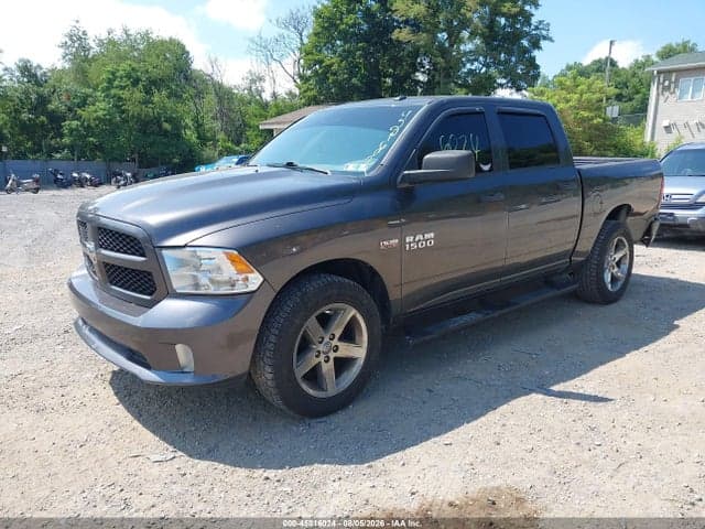 2018 RAM 1500 EXPRESS 4X4 5'7 BOX 2