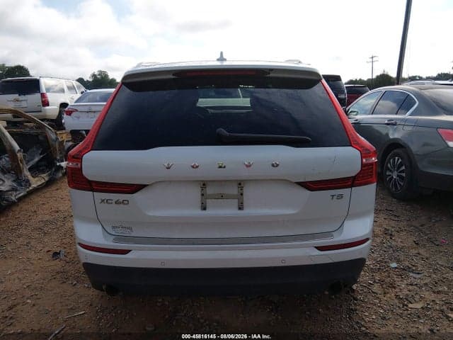 2019 VOLVO XC60 T5 MOMENTUM 17