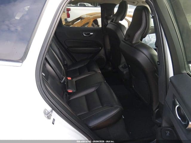 2019 VOLVO XC60 T5 MOMENTUM 8