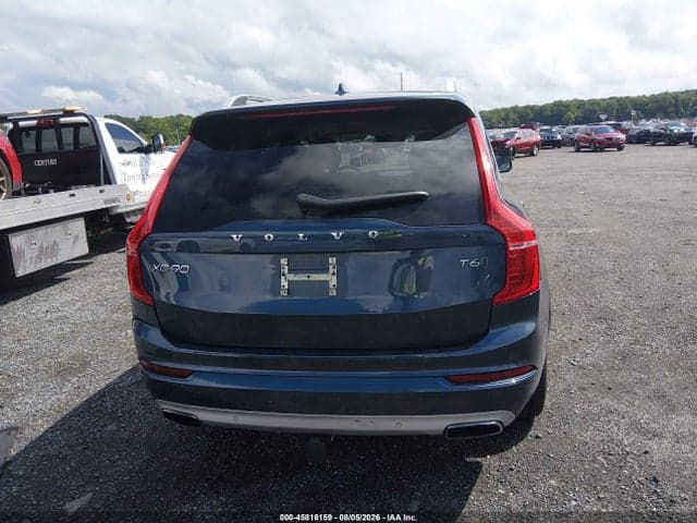 2018 VOLVO XC90 T6 MOMENTUM 16