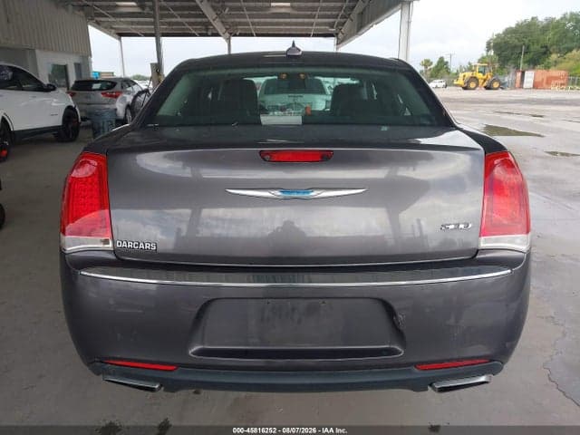 2018 CHRYSLER 300 LIMITED 16