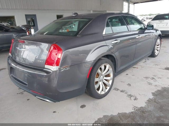 2018 CHRYSLER 300 LIMITED 4