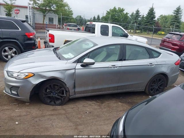 2020 FORD FUSION SE 13