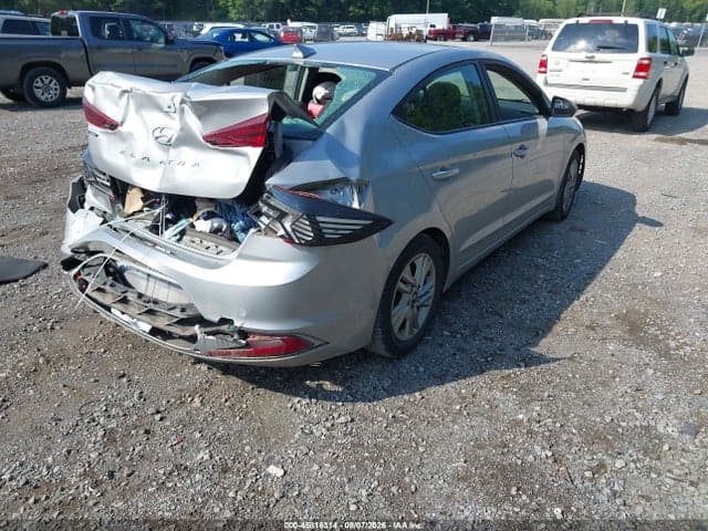 2020 HYUNDAI ELANTRA SEL 4