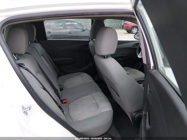 2017 CHEVROLET SONIC LT AUTO 8
