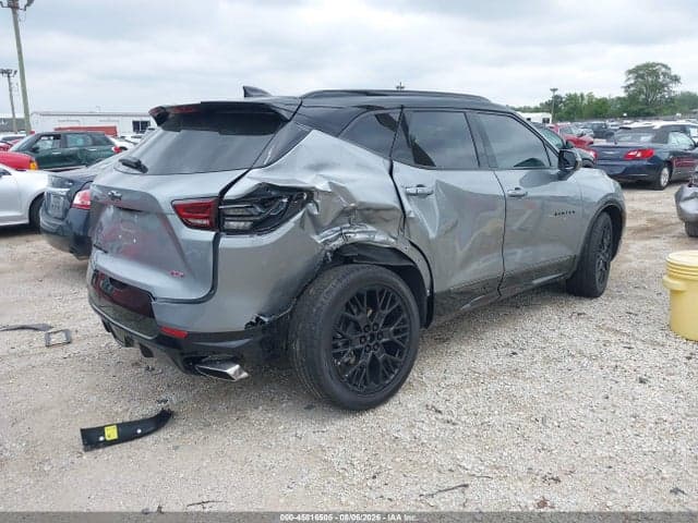 2023 CHEVROLET BLAZER AWD RS 4