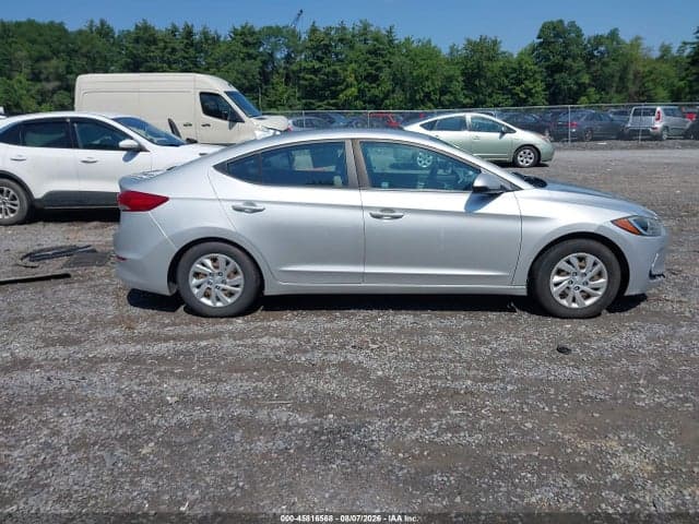 2017 HYUNDAI ELANTRA SE 13
