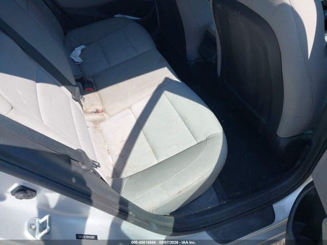 2017 HYUNDAI ELANTRA SE 8