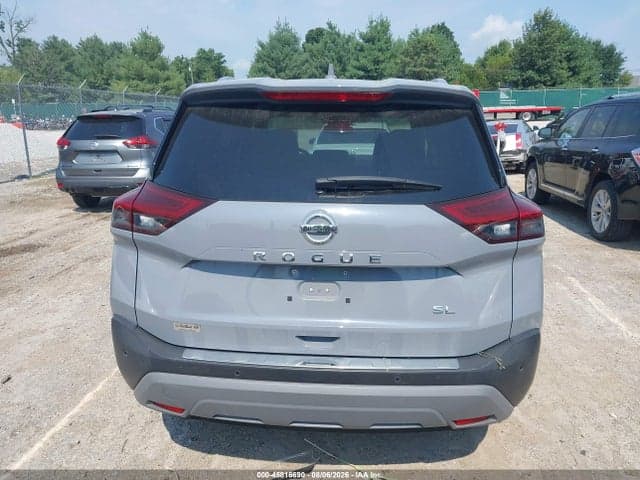 2021 NISSAN ROGUE SL FWD 17
