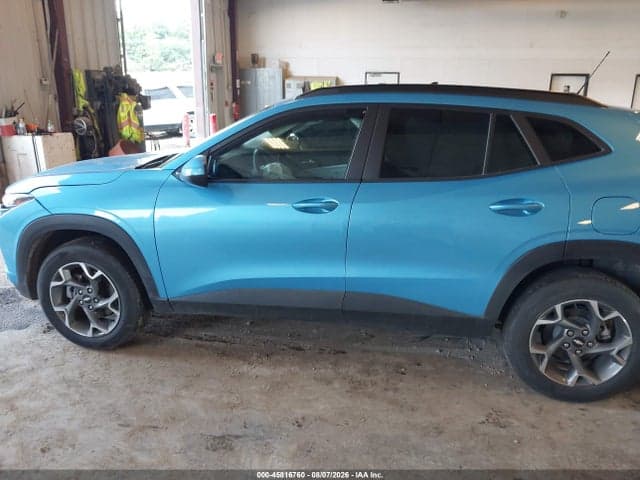 2025 CHEVROLET TRAX FWD LT 14