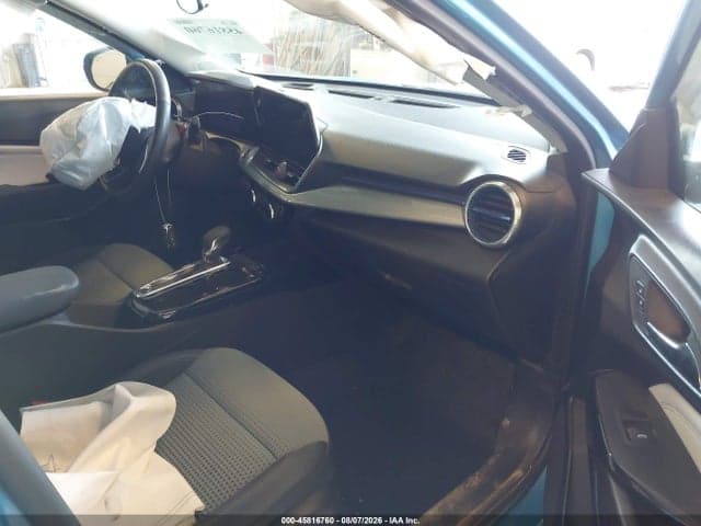 2025 CHEVROLET TRAX FWD LT 5