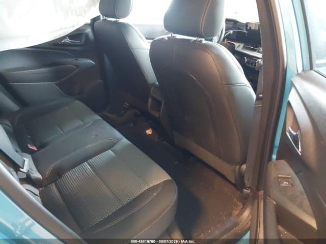 2025 CHEVROLET TRAX FWD LT 8
