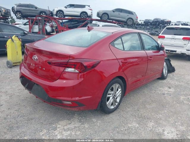 2020 HYUNDAI ELANTRA SEL 4