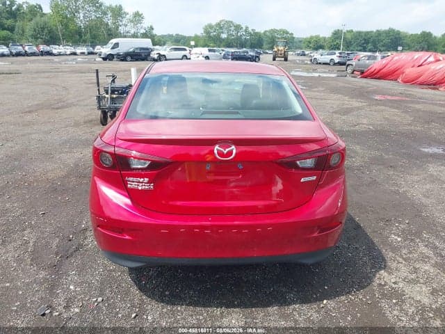 2018 MAZDA MAZDA3 TOURING 16