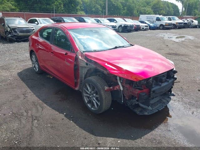 2018 MAZDA MAZDA3 TOURING 17