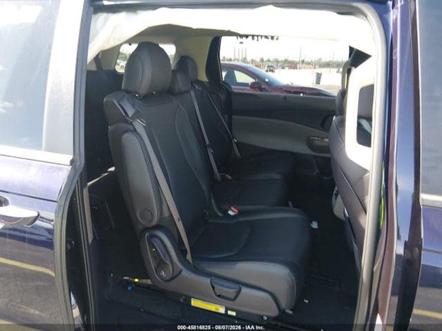 2025 KIA CARNIVAL MPV HYBRID EX 8