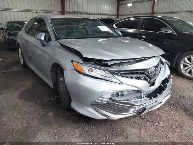 2018 TOYOTA CAMRY XLE 1