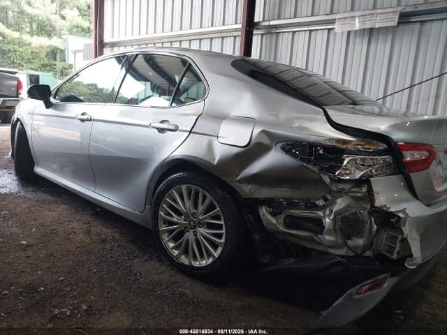 2018 TOYOTA CAMRY XLE 6