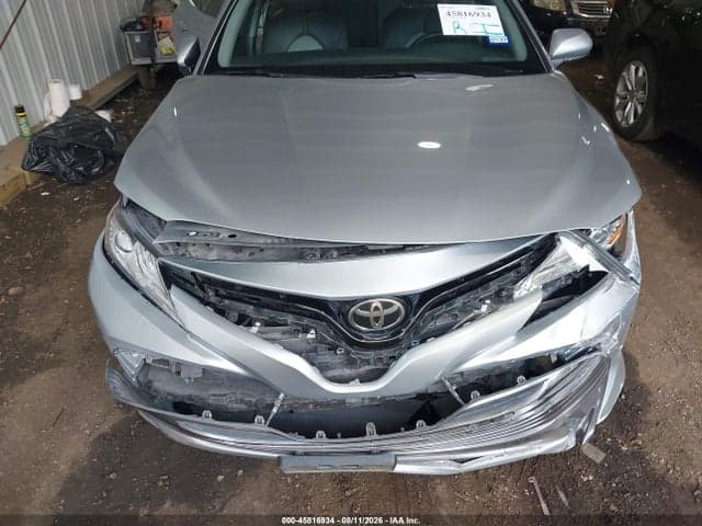 2018 TOYOTA CAMRY XLE 10