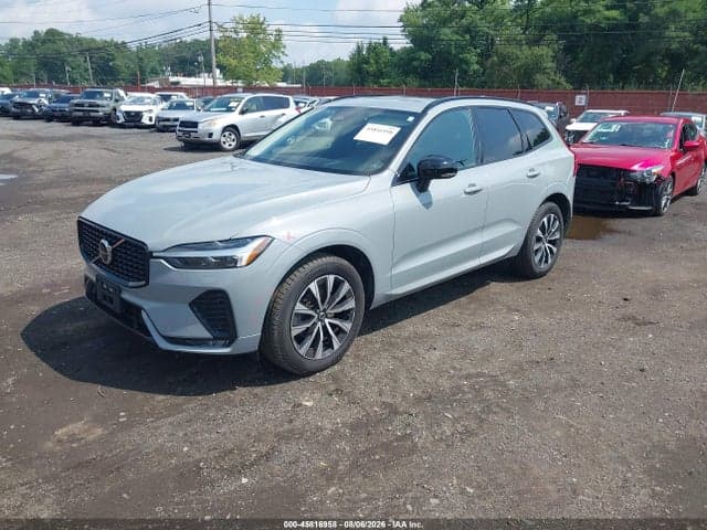 2024 VOLVO XC60 B5 CORE DARK THEME 2