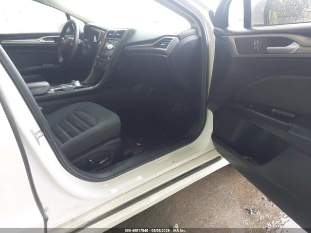 2017 FORD FUSION SE 5