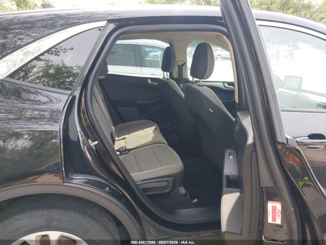 2020 FORD ESCAPE SE 8