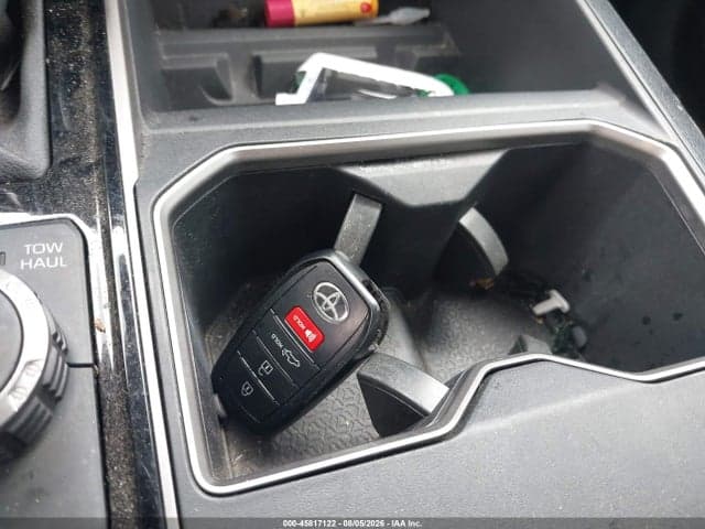 2025 TOYOTA TUNDRA SR5 11
