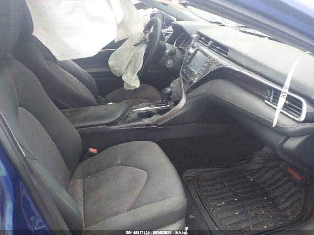 2018 TOYOTA CAMRY LE 5