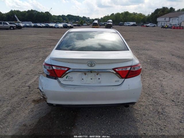 2017 TOYOTA CAMRY SE 15