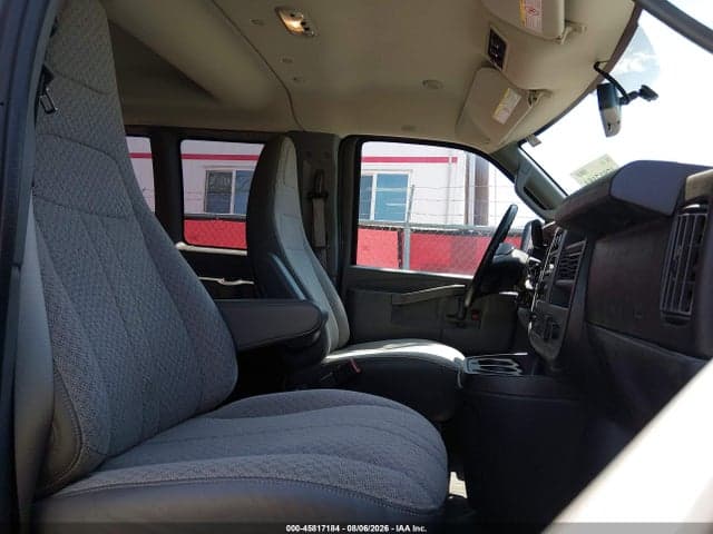 2017 CHEVROLET EXPRESS 3500 LT 5