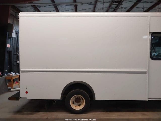 2017 FORD E-350 STRIPPED 8