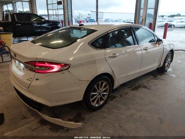 2017 FORD FUSION SE 4