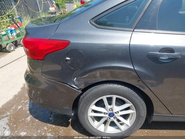 2017 FORD FOCUS SE 6