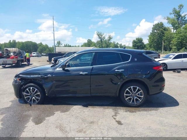 2020 MASERATI LEVANTE 14