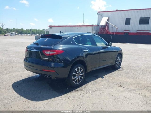 2020 MASERATI LEVANTE 4