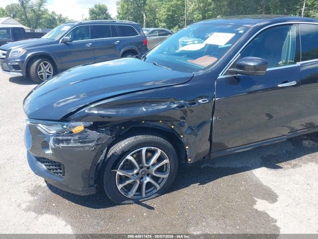 2020 MASERATI LEVANTE 6