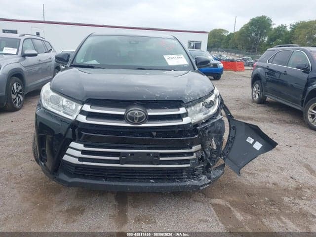 2019 TOYOTA HIGHLANDER LE 11